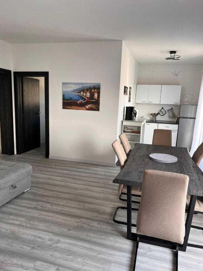 Apartment Lena Baška Voda Eksteriør billede