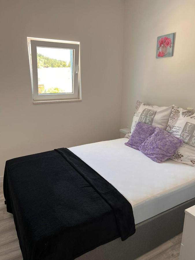 Apartment Lena Baška Voda Eksteriør billede