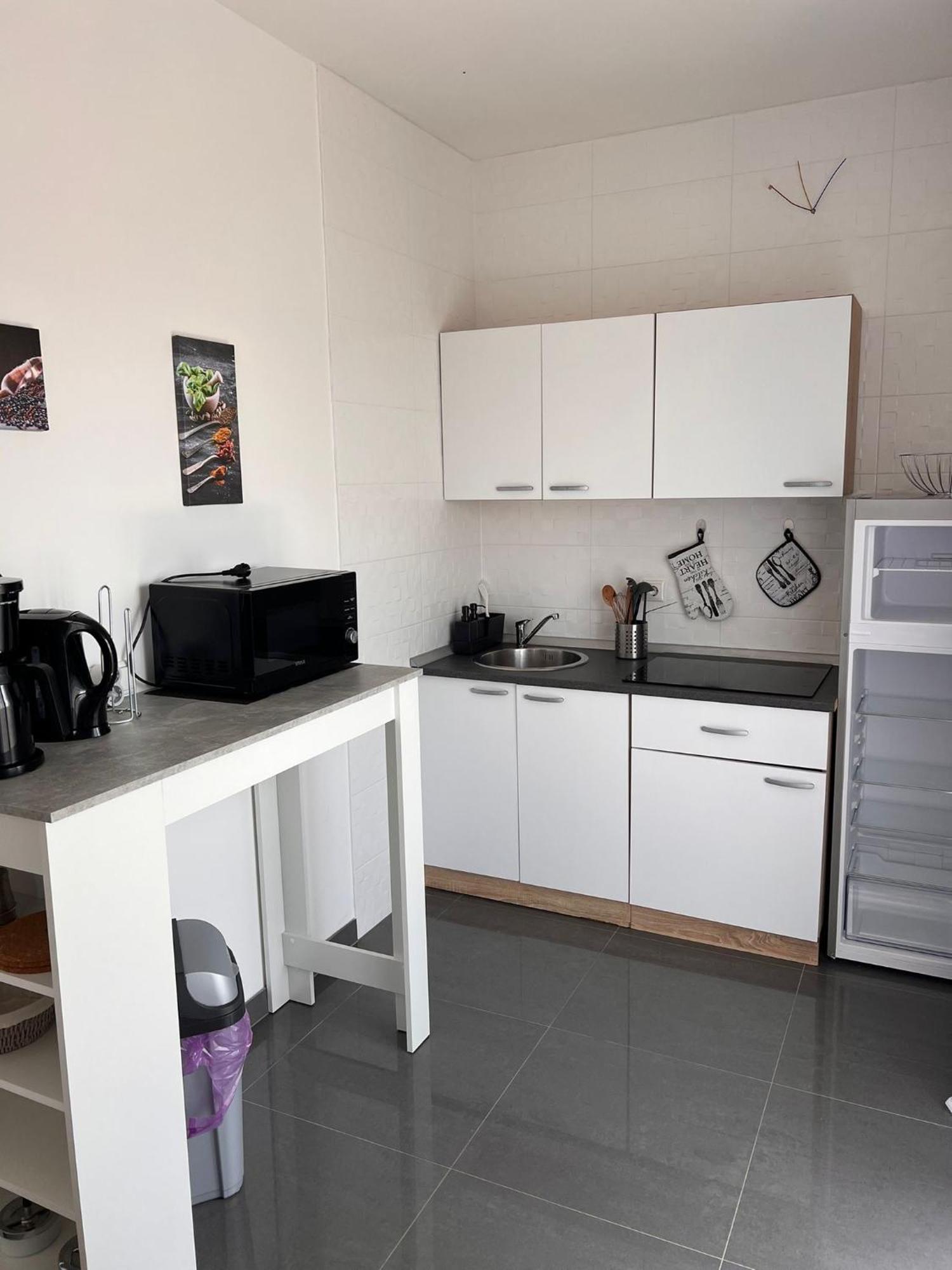 Apartment Lena Baška Voda Eksteriør billede